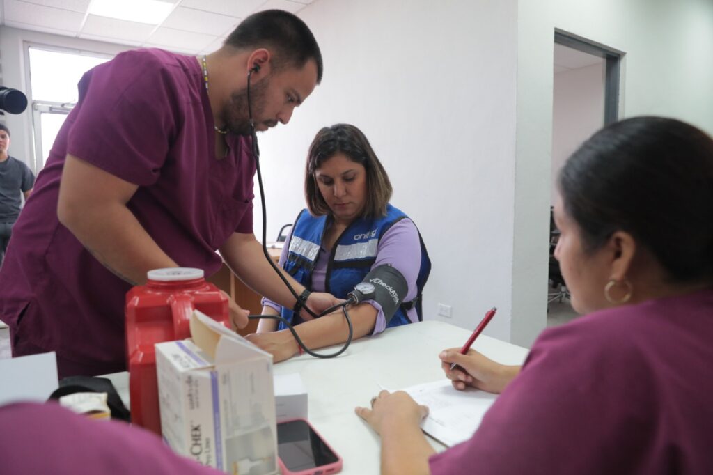 Acerca Gobierno de Nuevo Laredo servicios médicos gratuitos a trabajadores