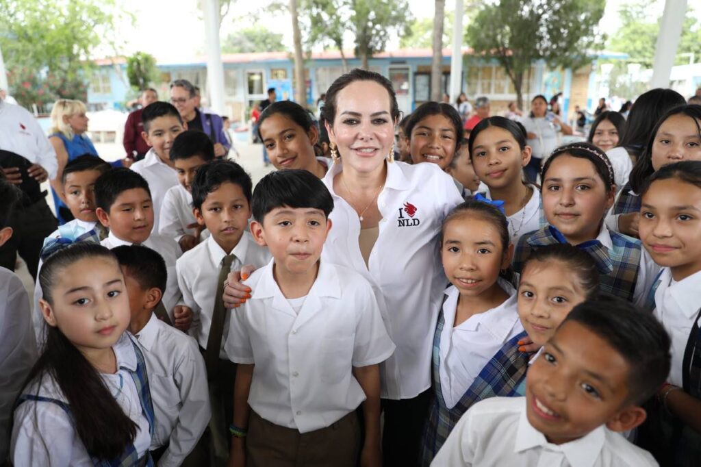 Brinda Gobierno de Nuevo Laredo atención médica gratuita en espacios educativos