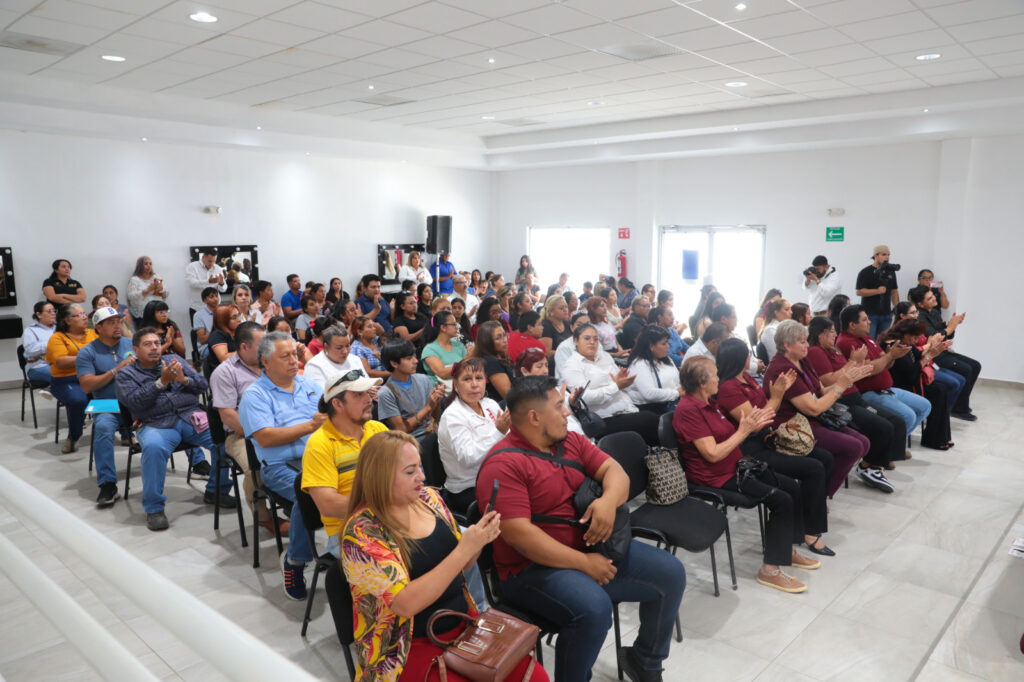 Inician alrededor de 400 ciudadanos Talleres de Oficio del Gobierno de Nuevo Laredo