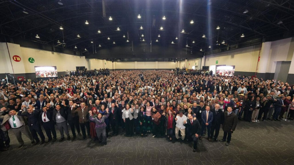 Carmen Lilia Canturosas respalda políticas de Claudia Sheinbaum en el Encuentro Nacional Municipal, fomentando unidad y bienestar social.