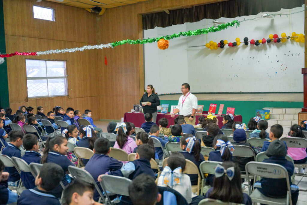 Biblioteca Itinerante del Gobierno de Nuevo Laredo llega a la escuela primaria “Cosme Pérez”