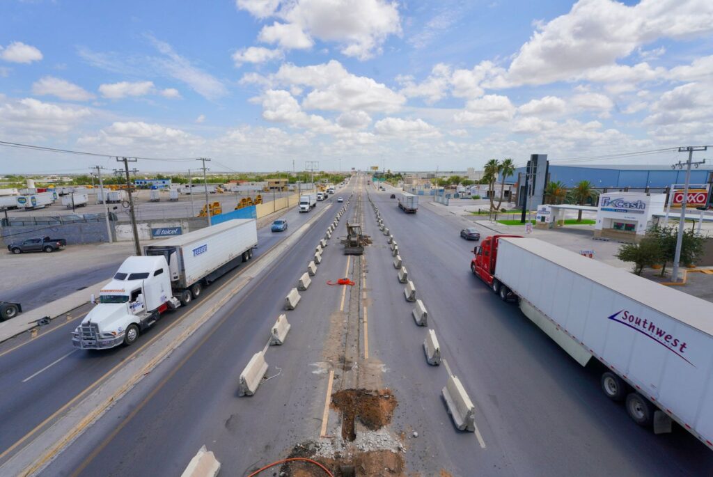 Renueva municipio alumbrado en la carretera nacional