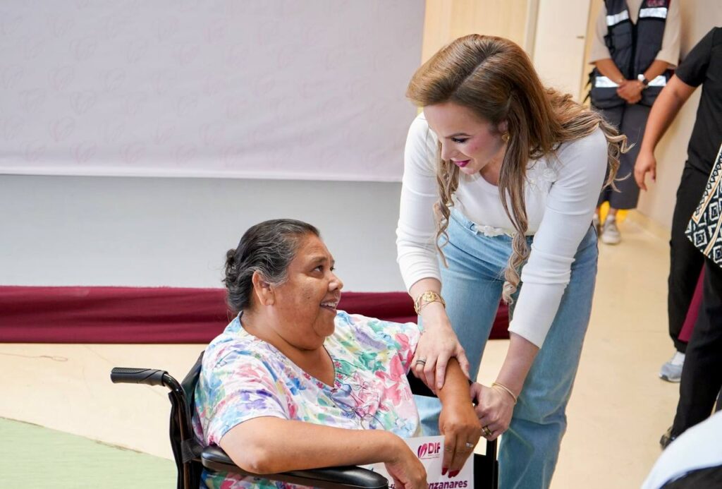 DIF Nuevo Laredo entrega 61 apoyos a personas con discapacidad