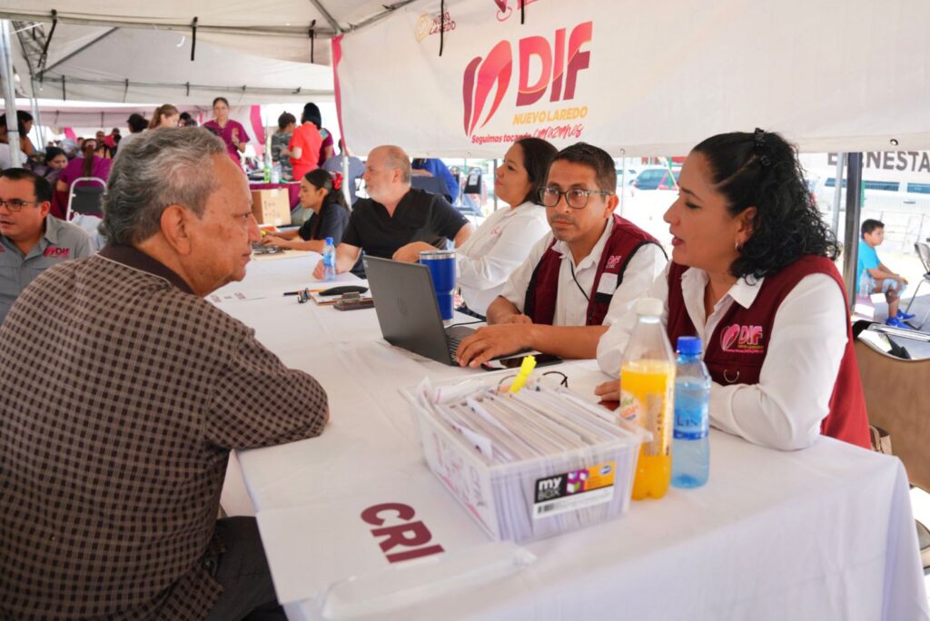 Lleva alcaldesa Carmen Lilia Canturosas servicios del Gobierno Municipal a colonia Nueva Victoria