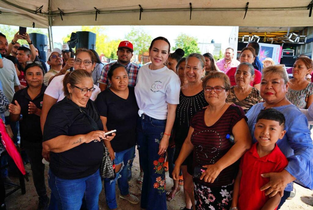 Carmen Lilia entrega obras hidráulicas y sanitarias