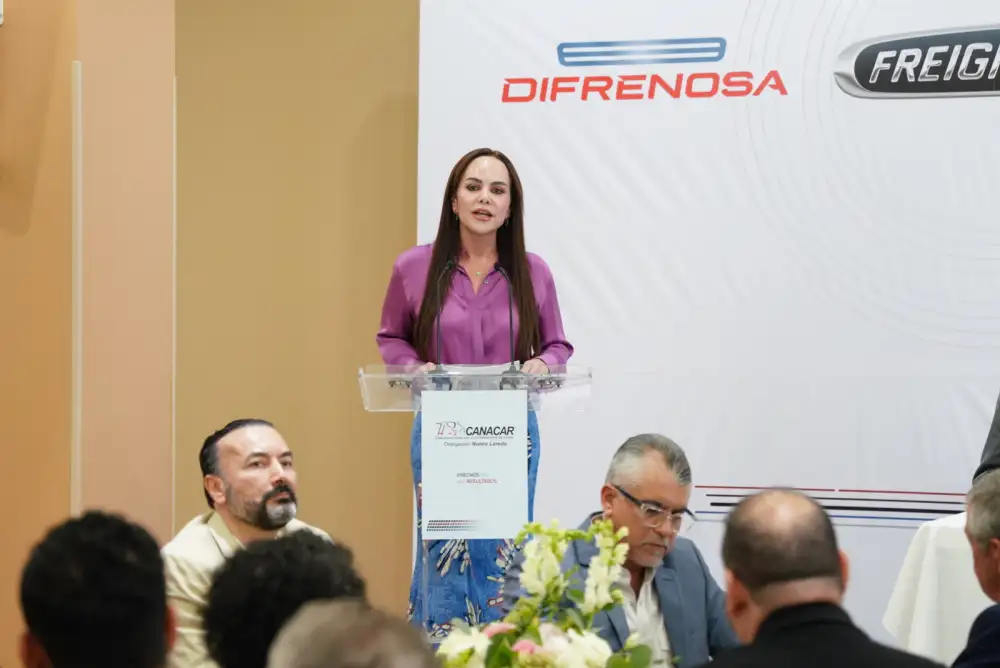 Carmen Lilia Canturosas refrenda compromiso con sector transportista