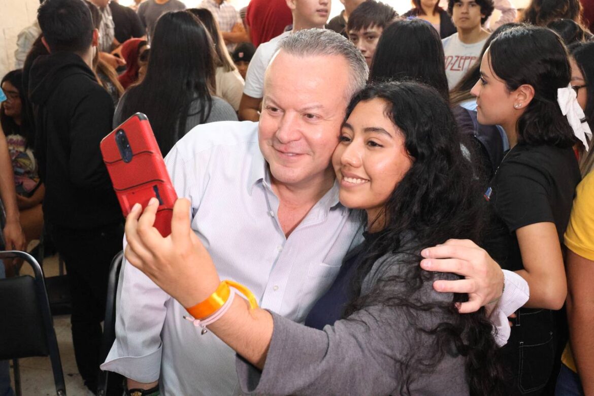 Legislará Carlos Canturosas para garantizar la educación en todos los niveles