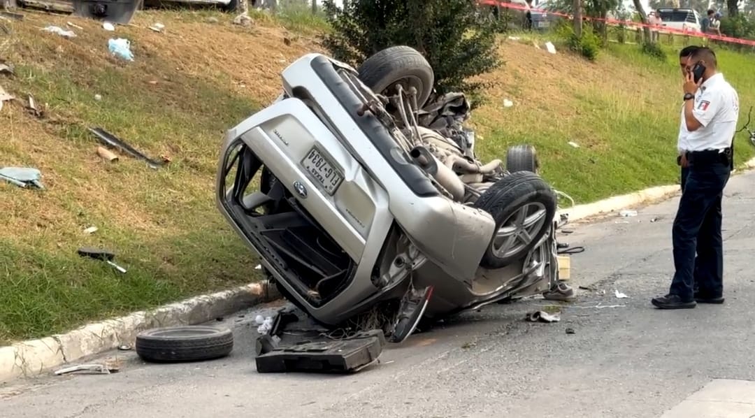 Trágico accidente en Matamoros: Hombre muere tras impactar contra palma y volcar su vehículo