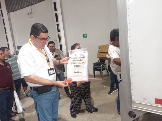 Traslado de boletas y material electoral a los municipios de Tamaulipas: Inicia operativo logístico