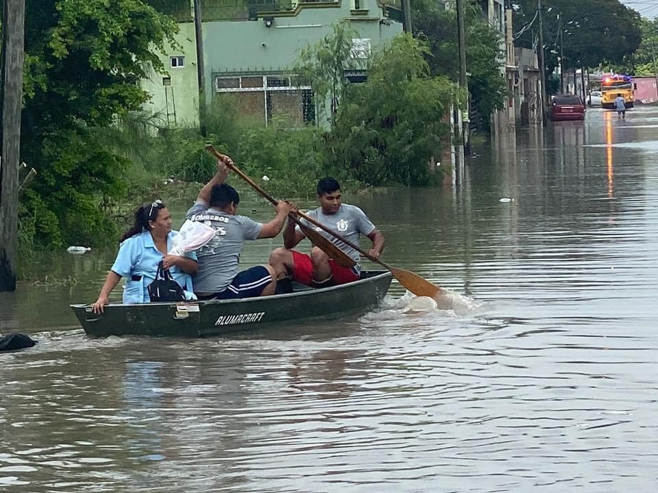 Persisten inundaciones en 30 colonias de Matamoros tras tormenta ‘Francine’