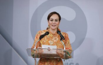 Transforma Carmen Lilia Canturosas Servicios Públicos de Nuevo Laredo