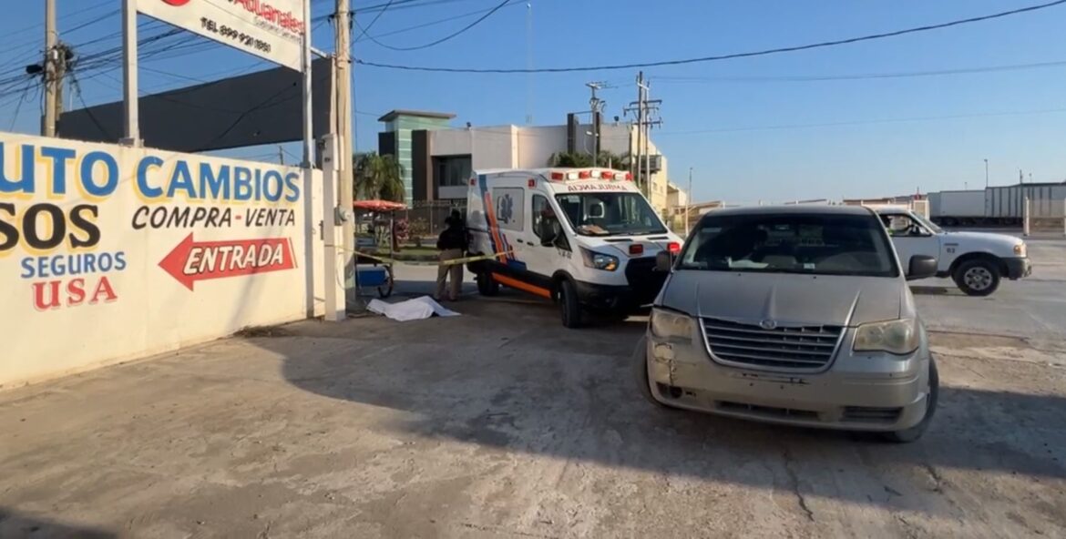 Comerciante fallece por causas naturales en vía pública de Reynosa