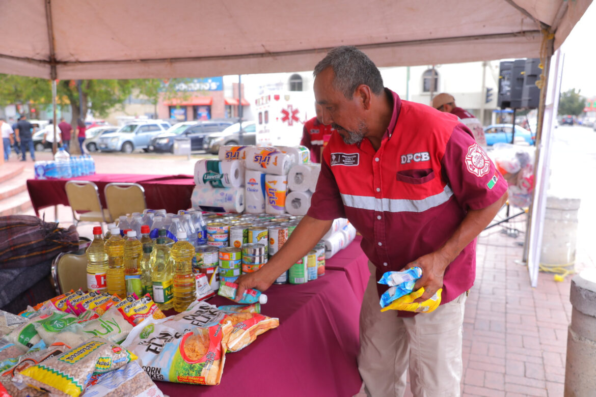 Responden neolaredenses a centro de acopio para damnificados de Guerrero