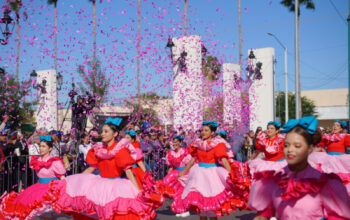 Celebra Nuevo Laredo 114 Aniversario de la Revolución con uno de los desfiles más numerosos