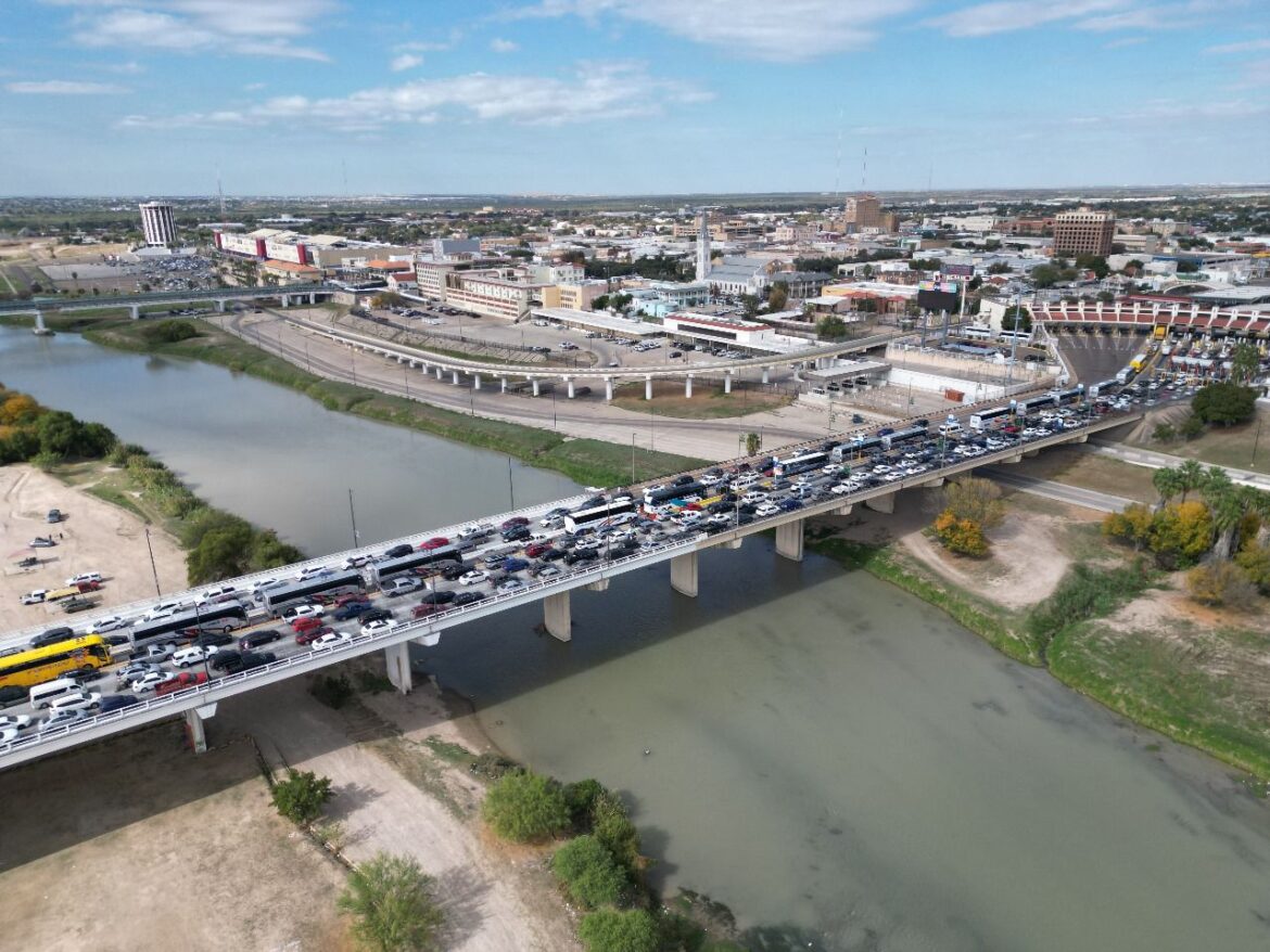 Paisanos se sienten seguros al cruzar por Nuevo Laredo