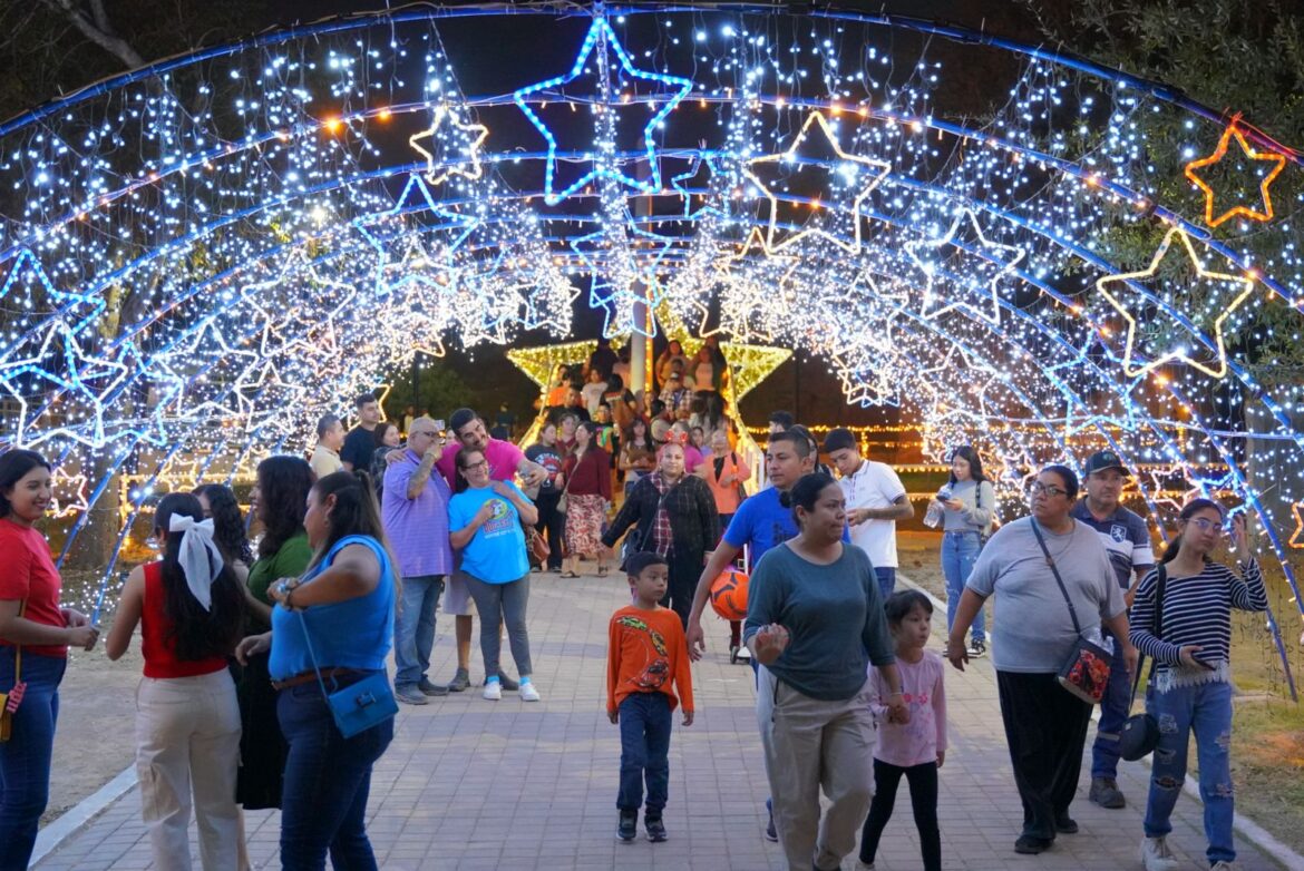 Invitan a disfrutar en familia las luces y esplendor del “Viveros Mágico” en Nuevo Laredo