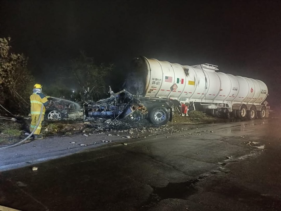 Tráiler provoca accidente que deja sin agua al 40% de Ciudad Victoria