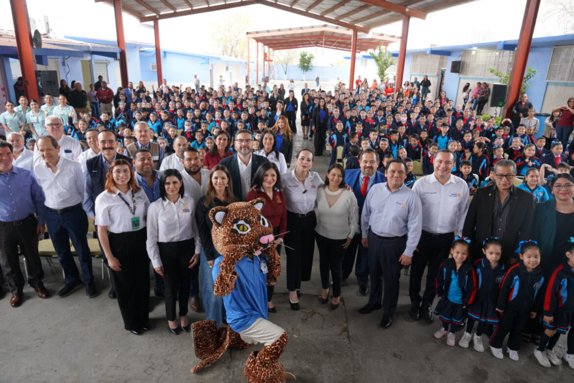 Carmen Lilia Canturosas da inicio a campaña de vacunación contra el VPH; Nuevo Laredo, único municipio en ofrecer este beneficio gratuito