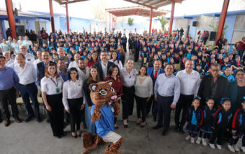 Carmen Lilia Canturosas da inicio a campaña de vacunación contra el VPH; Nuevo Laredo, único municipio en ofrecer este beneficio gratuito