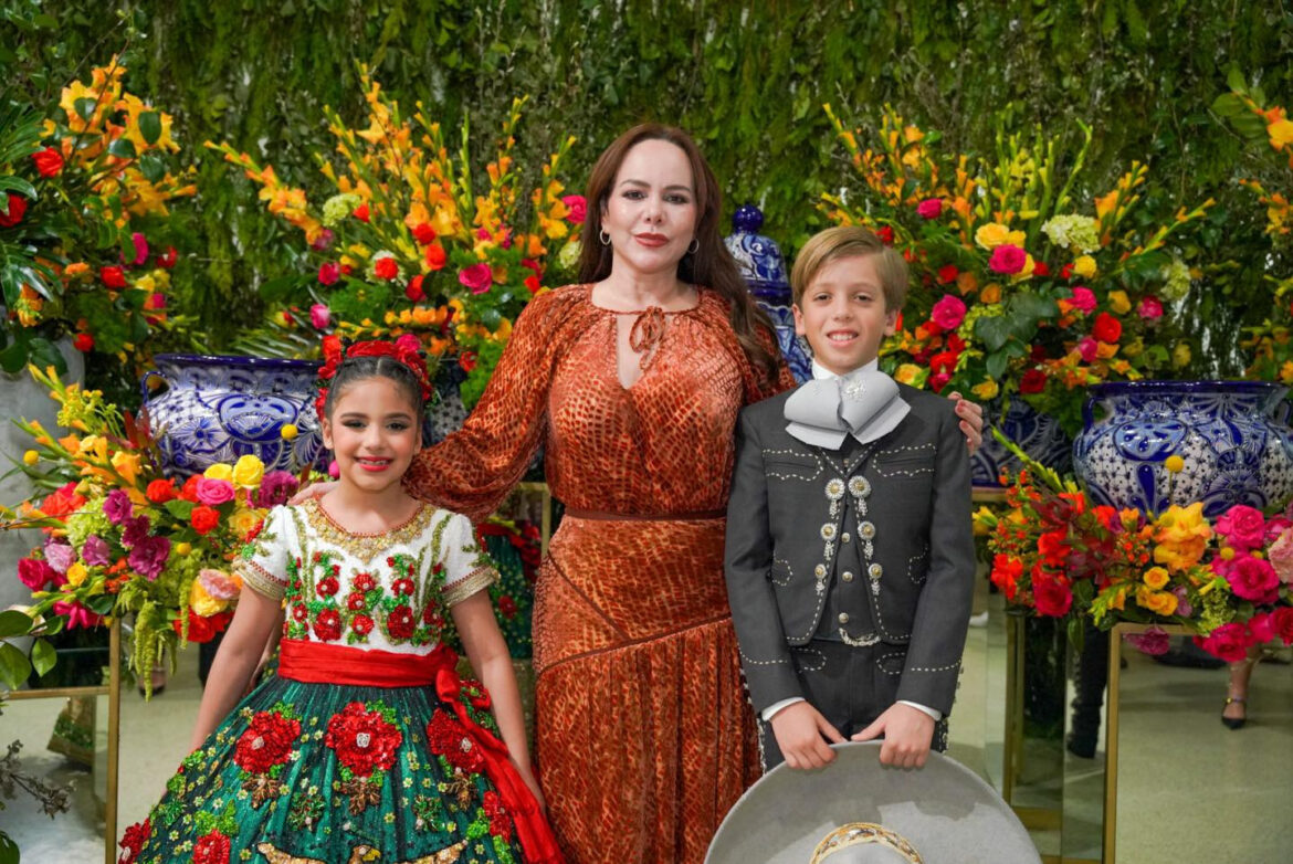 ‘Hoy más que nunca seguimos construyendo puentes de amistad y trabajo’; destaca Carmen Lilia Canturosas simbolismo de la ceremonia del abrazo