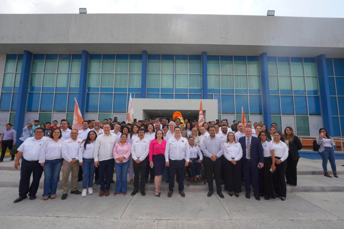 Alcaldesa Carmen Lilia Canturosas y 66 Legislatura encabezan gira de trabajo por Nuevo Laredo