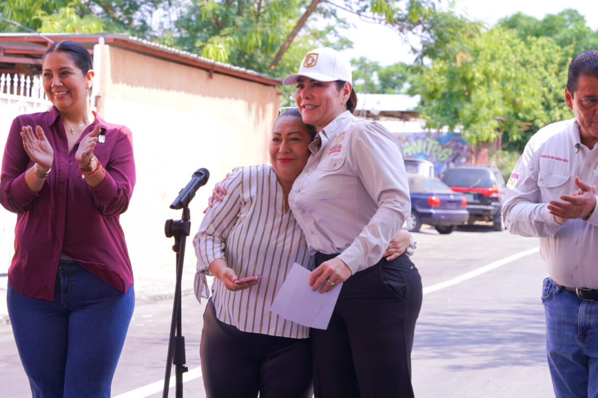 Entrega Carmen Lilia Canturosas obras de infraestructura que mejoran la calidad de vida de familias en el centro de Nuevo Laredo