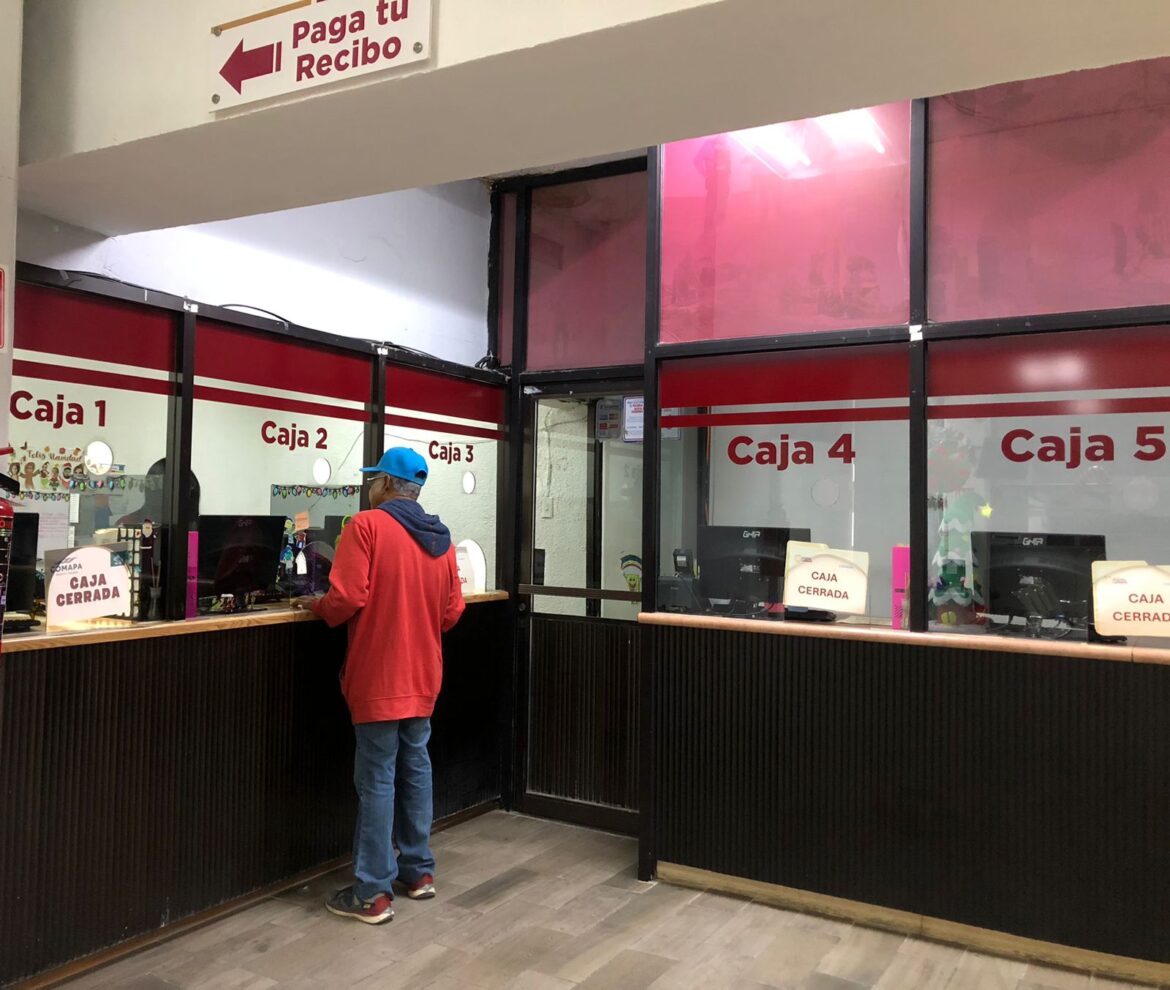 Continúa COMAPA Nuevo Laredo brindando atención especial en sábados