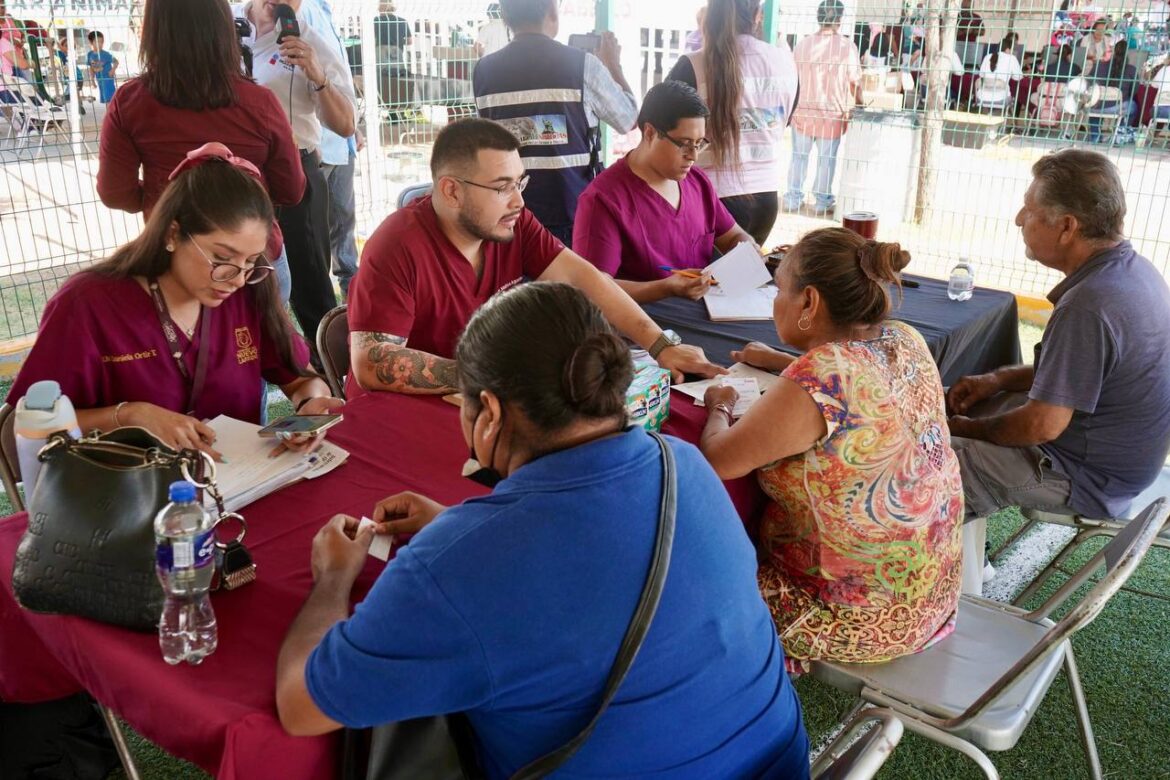 Presidencia Cerquita de Ti llega a la colonia Hidalgo para atender a vecinos del sector
