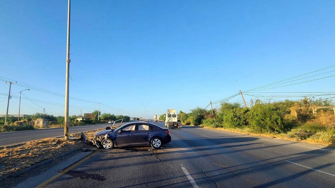 Localizan vehículo abandonado tras accidente en Nuevo Laredo