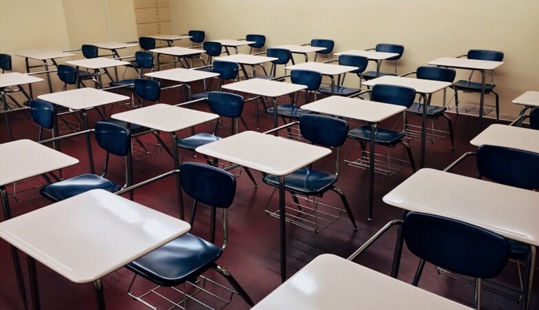 370 escuelas en Tamaulipas sin luz por fallas en transformadores