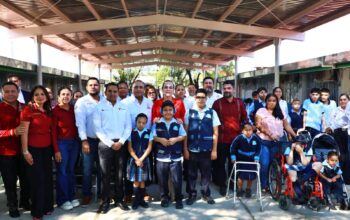 Refrenda alcaldesa Carmen Lilia Canturosas compromiso con la educación
