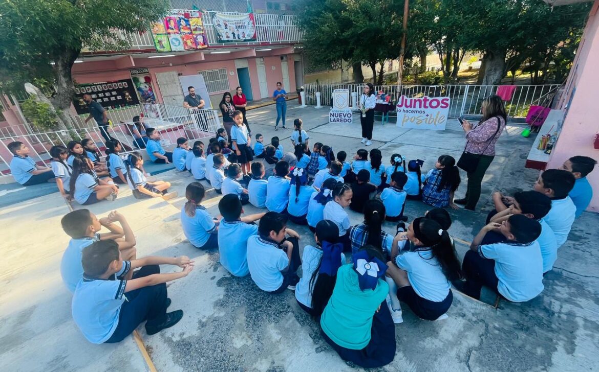 Biblioteca Itinerante fomenta la lectura en estudiantes de todos los niveles