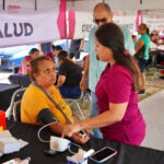 “Presidencia Cerquita de Ti” facilita el acceso a servicios municipales; vecinos de Valles de Anáhuac agradecen a alcaldesa