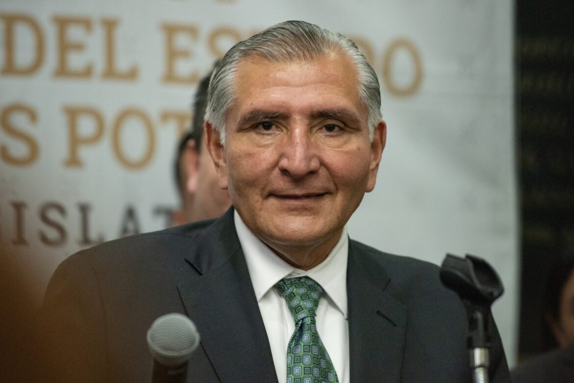Denuncian a Adán Augusto López por presunto desvío de recursos