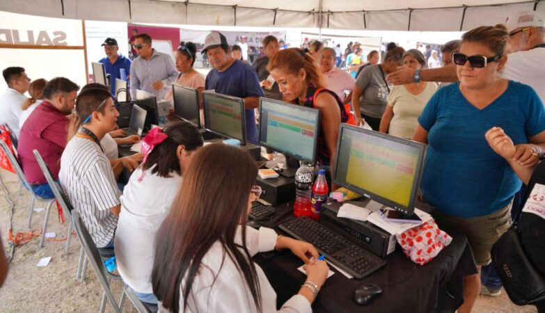 Presidencia Cerquita de Ti llega a la colonia Cavazos Lerma