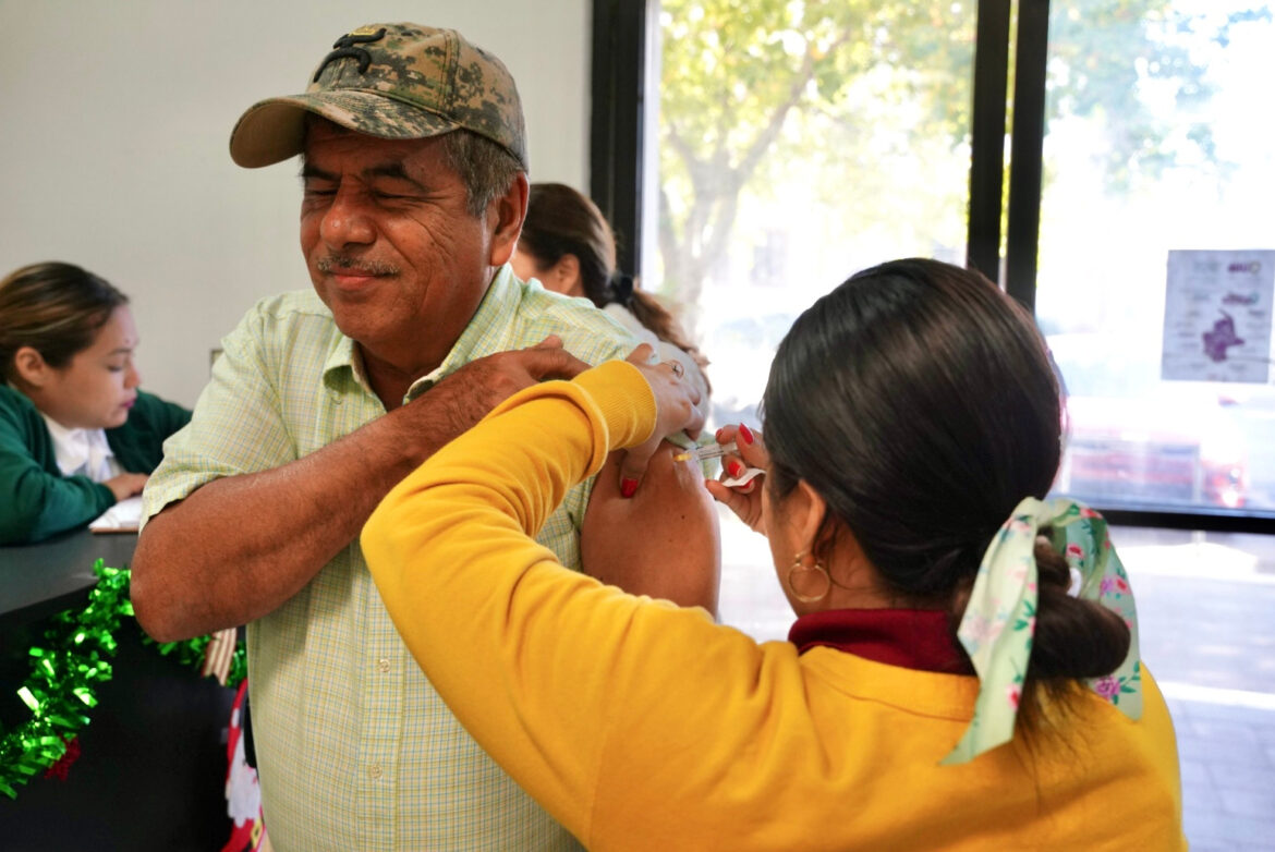Responden familias a campaña de vacunación del Gobierno de Nuevo Laredo; habrá segundo día de jornada