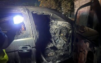 Camioneta se incendia en Libramiento de Ciudad Victoria