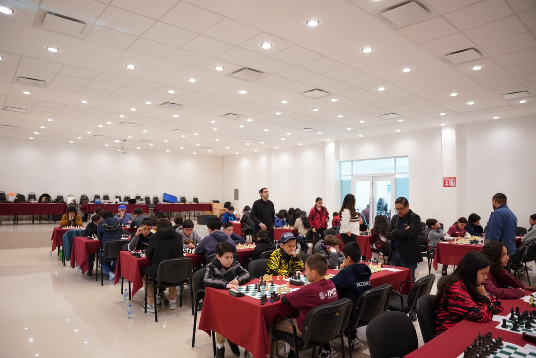 Destaca Nuevo Laredo como sede estatal de competencias de CONADE; llegan atletas y familias de todo Tamaulipas