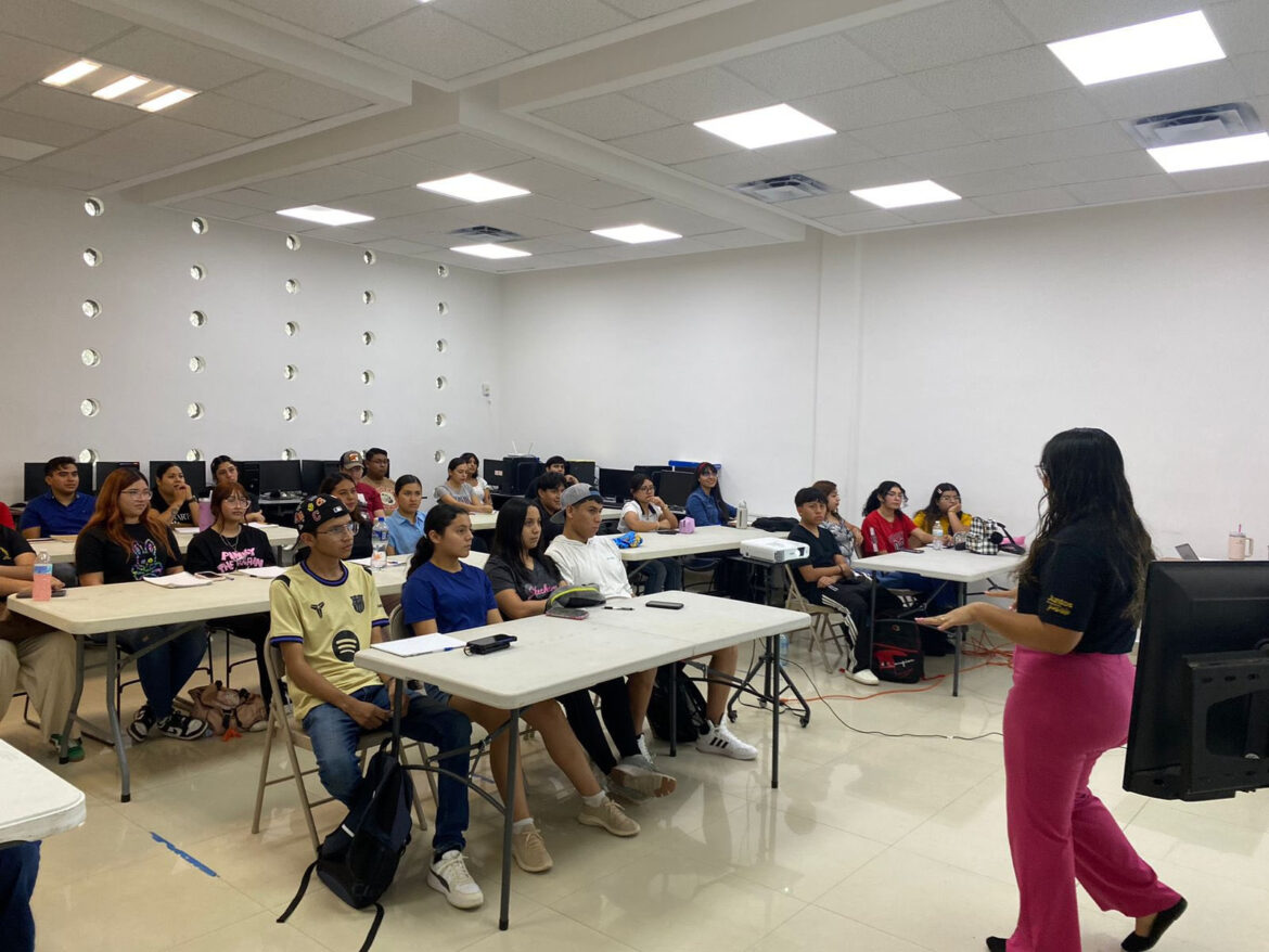 Invita Gobierno de Nuevo Laredo a cursos de inglés para jóvenes