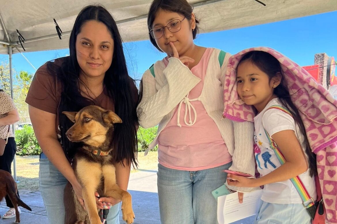 Gobierno de Nuevo Laredo invita a la Feria de Adopción Canina y Felina en la Plaza Zaragoza