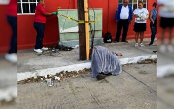 Mujer muere tras desvanecerse en la vía pública en Tampico