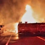 Explota pipa tras choque en Rumbo Nuevo y provoca cierre total de la carretera