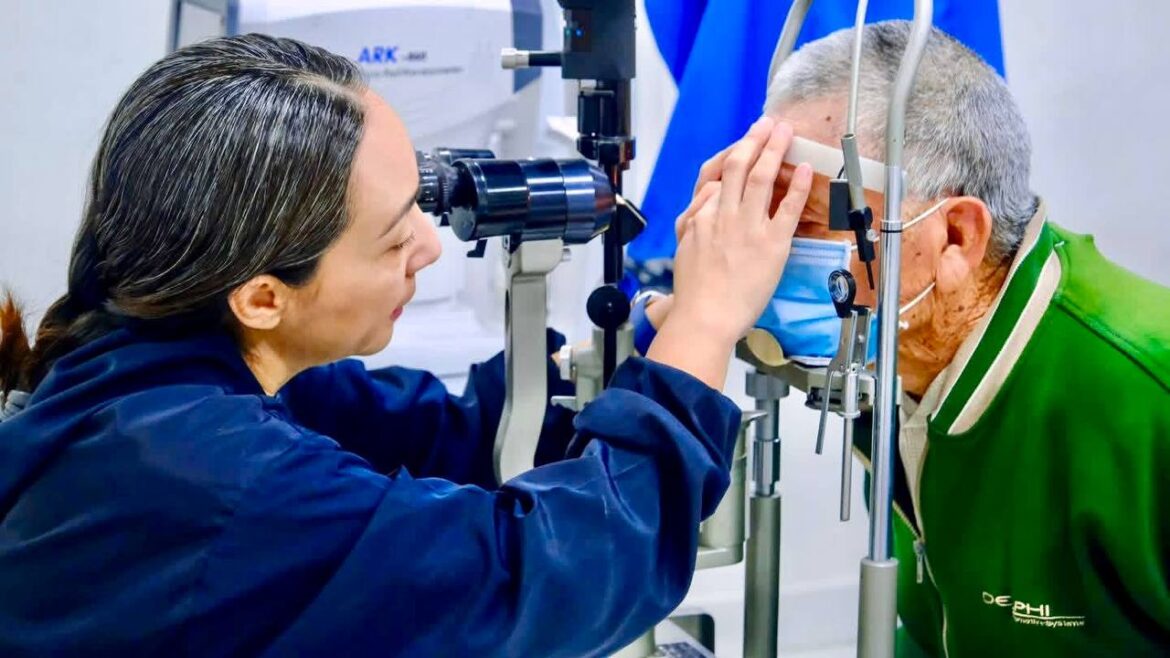 DIF Nuevo Laredo realiza con éxito la octava campaña de cirugías de cataratas