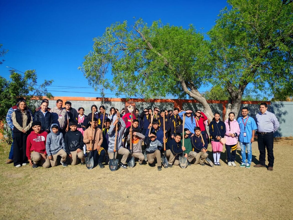 Fortalece Gobierno de Nuevo Laredo la educación ambiental en escuelas con acciones de reforestación