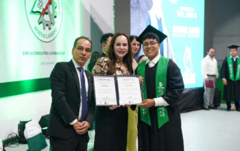 Carmen Lilia reafirma apoyo a la educación en graduación del Tec