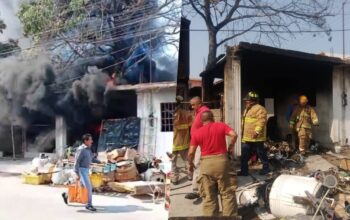 Incendio consume enseres en vivienda de la colonia La Borreguera