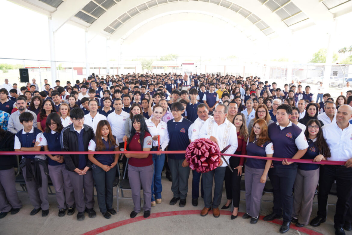 Transforma alcaldesa Carmen Lilia Canturosas infraestructura educativa en la Preparatoria CBTIS 137