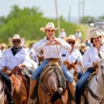 Fortalece Carmen Lilia Canturosas lazos de hermandad con Nueva Ciudad Guerrero; se une a tradicional Cabalgata de San Juan