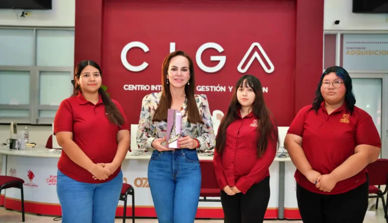 Premian modelo de atención de Servicios Públicos de Carmen Lilia Canturosas