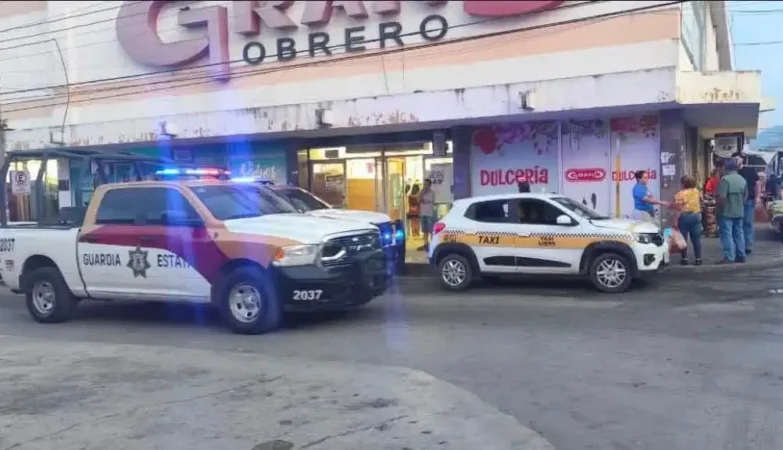 Mujer fallece al interior de una tienda en Ciudad Victoria